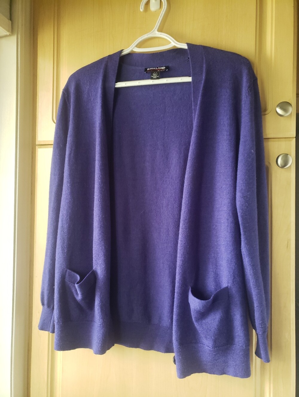 Kirkland Signature Extra Fine Merino Wool Button Closure Pocket Cardigan
